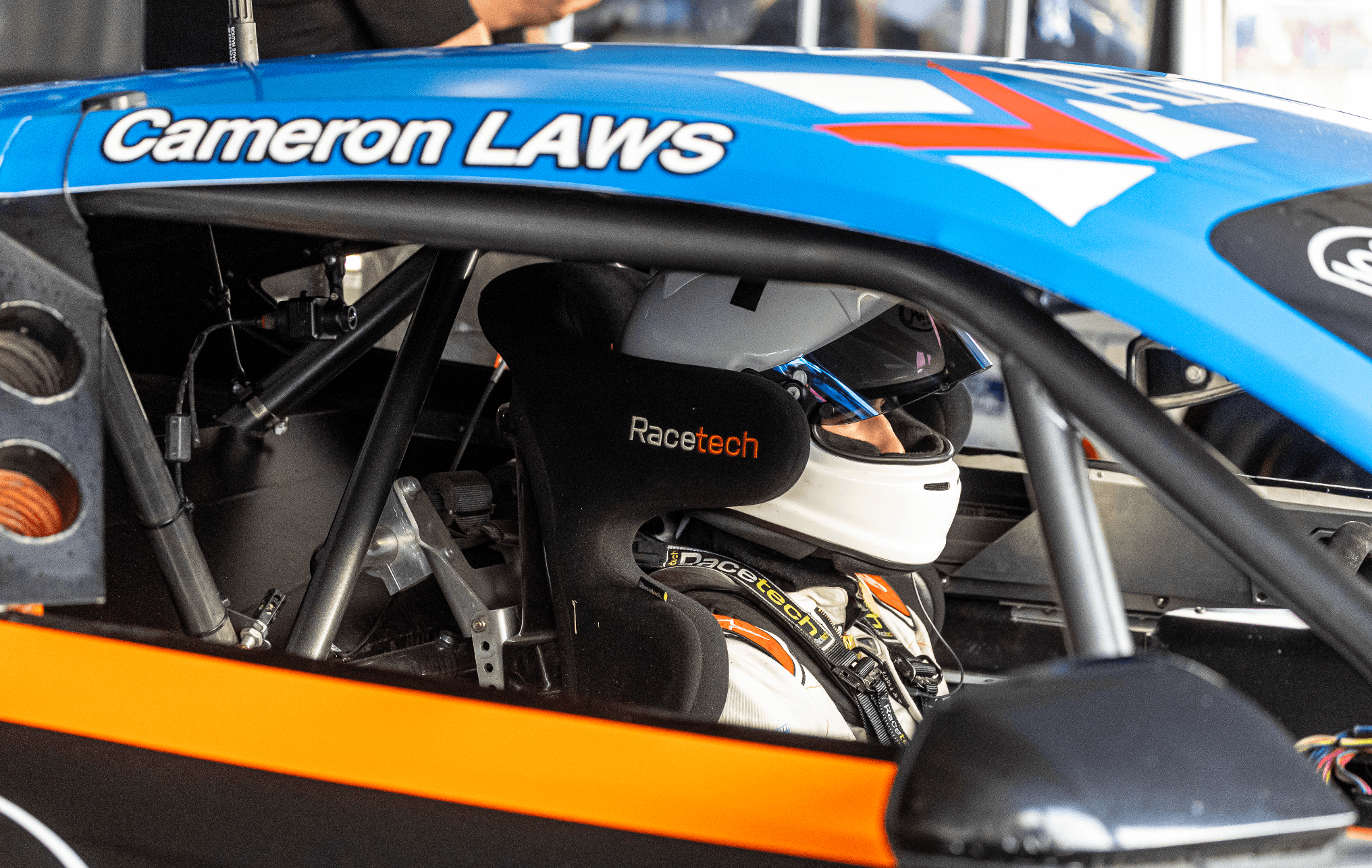 Laws and Prosser Team Up for TA2 Enduro at Queensland Raceway Laws and Prosser Team Up for TA2 Enduro at Queensland Raceway